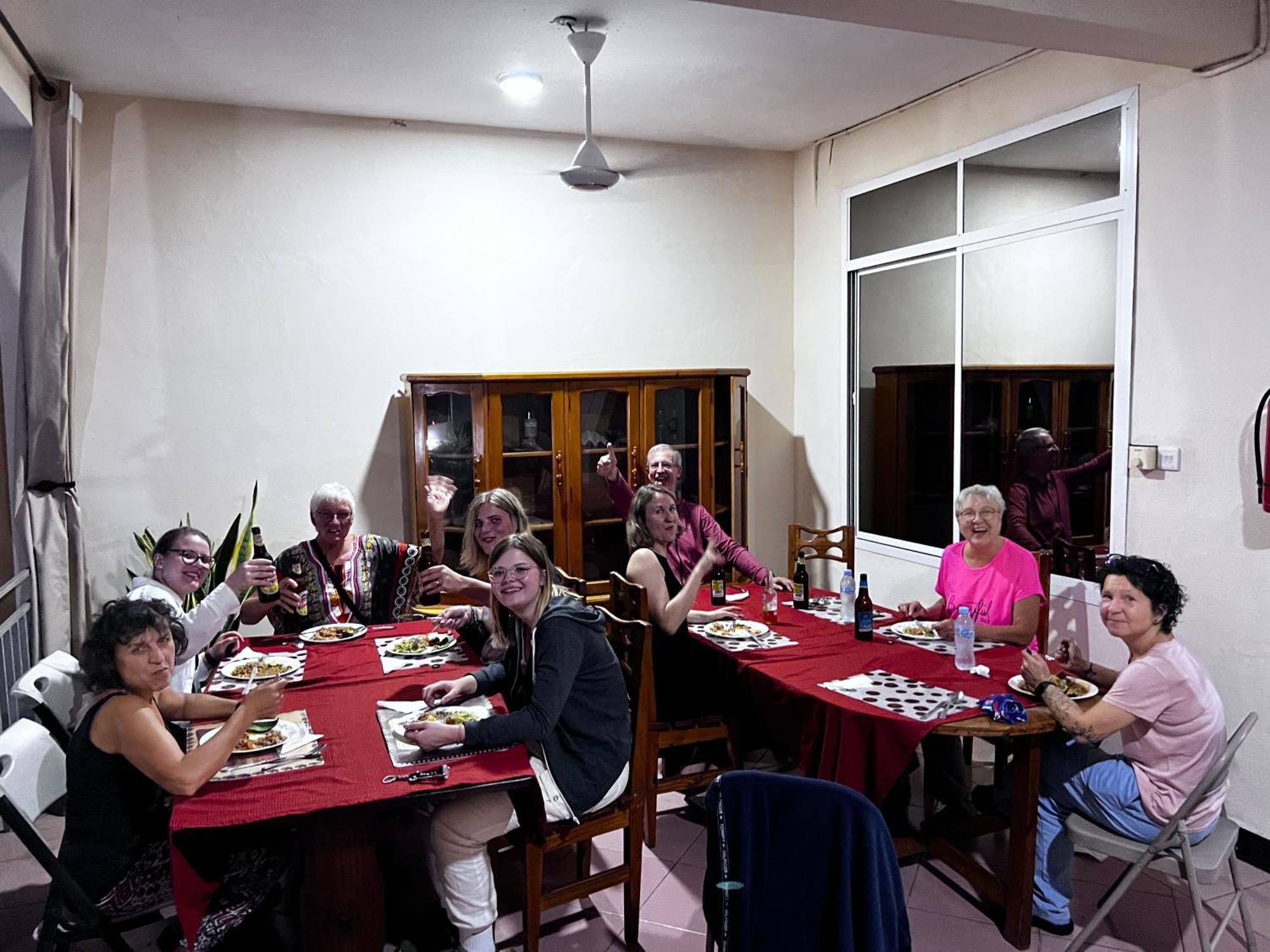 Haika Home Lodge ดาร์เอสซาลาม ภายนอก รูปภาพ